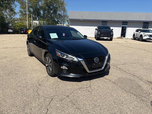 2020 Nissan Altima 2.5 SV