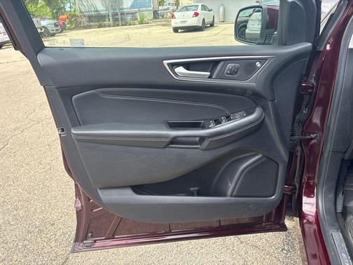 Burgundy Velvet Metallic Tinted Clearcoat 2019 Ford Edge Titanium