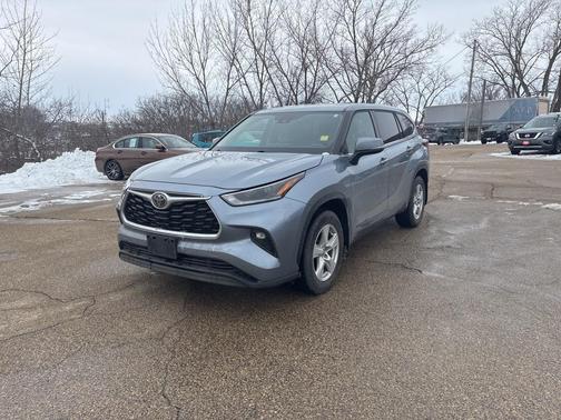 2021 Toyota Highlander LE