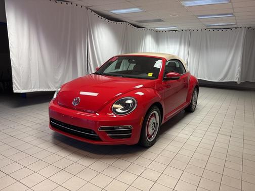 2018 Volkswagen Beetle 2.0T Coast