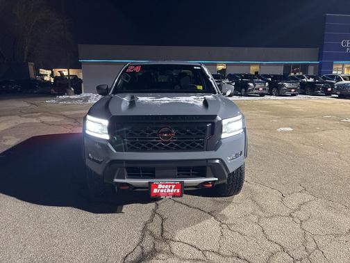 2024 Nissan Frontier PRO-4X