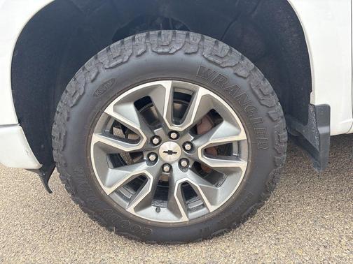 Summit White 2024 Chevrolet Silverado 1500 RST