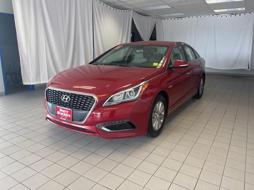 2016 Hyundai SONATA Hybrid SE