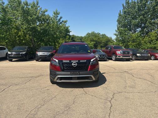Scarlet 2024 Nissan Pathfinder Rock Creek