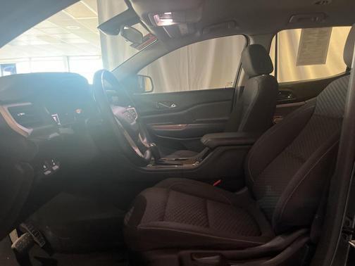 2017 GMC Acadia SLE-1