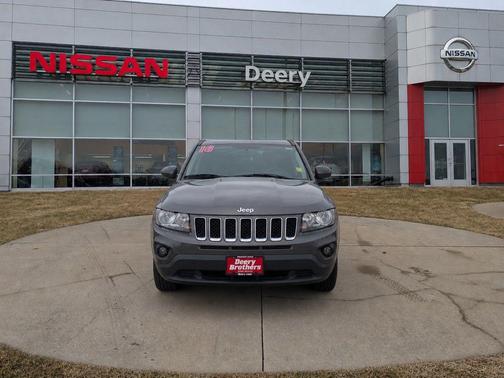 Granite Crystal Metallic Clearcoat 2016 Jeep Compass Sport