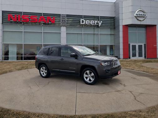 Granite Crystal Metallic Clearcoat 2016 Jeep Compass Sport