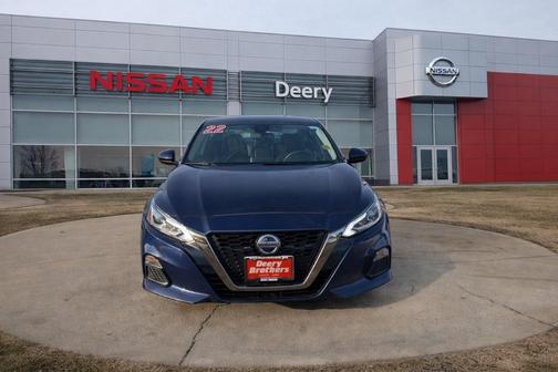 2022 Nissan Altima 2.5 SR