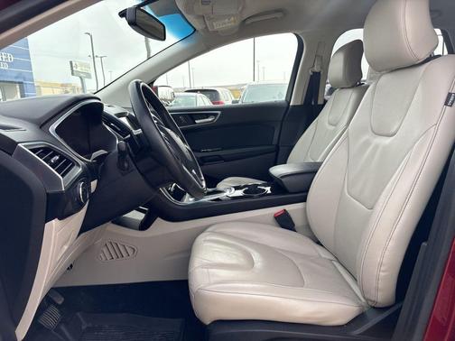 Canyon Ridge Metallic 2017 Ford Edge Titanium