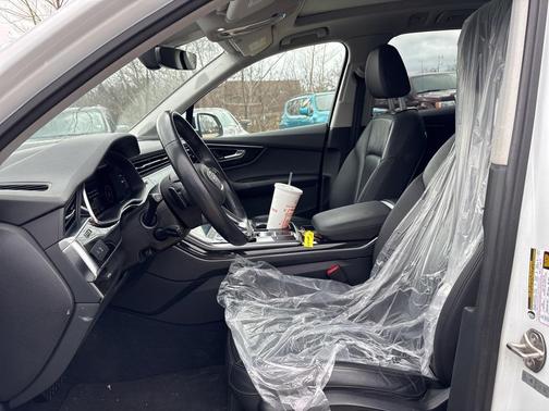 2021 Audi Q7 55 Premium Plus