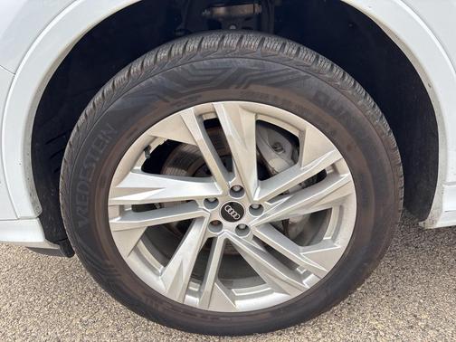 2021 Audi Q7 55 Premium Plus