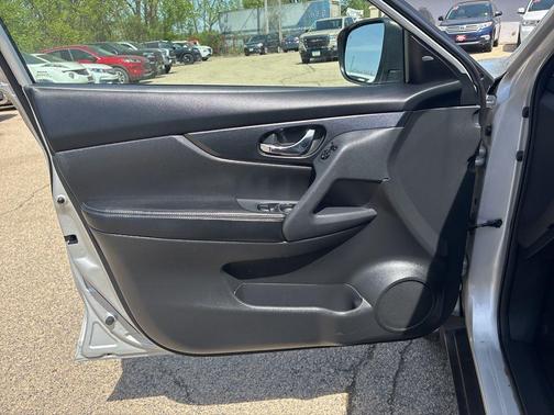Brilliant Silver 2015 Nissan Rogue SL