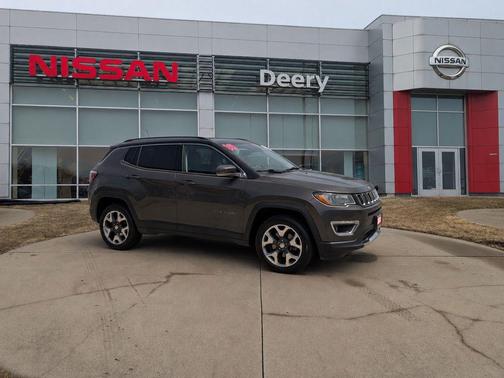 Granite Crystal Metallic Clearcoat 2018 Jeep Compass Limited