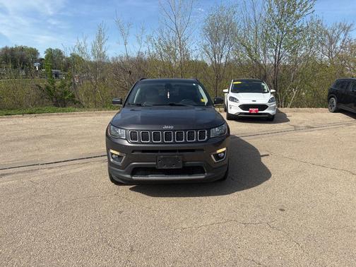 Granite Crystal Metallic Clearcoat 2018 Jeep Compass Limited