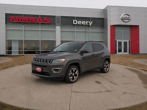 Granite Crystal Metallic Clearcoat 2018 Jeep Compass Limited