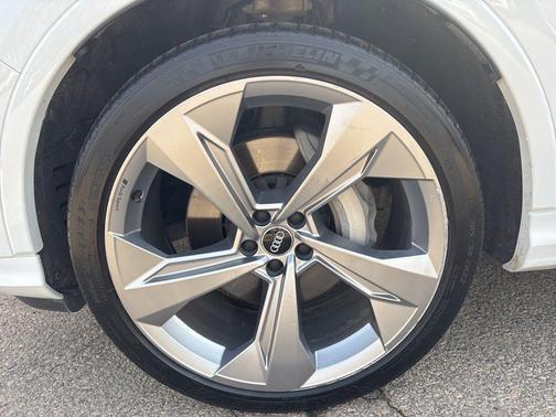 2020 Audi Q7 55 Prestige