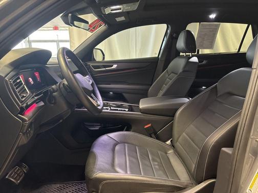 2024 Volkswagen Atlas Cross Sport 2.0T SEL