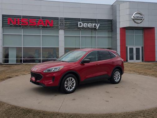 Rapid Red Metallic Tinted Clearcoat 2022 Ford Escape SE