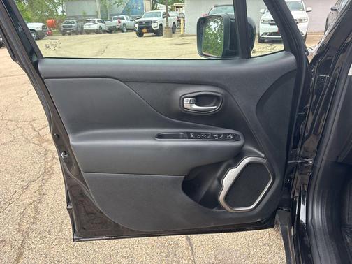 Black Clearcoat 2022 Jeep Renegade Limited