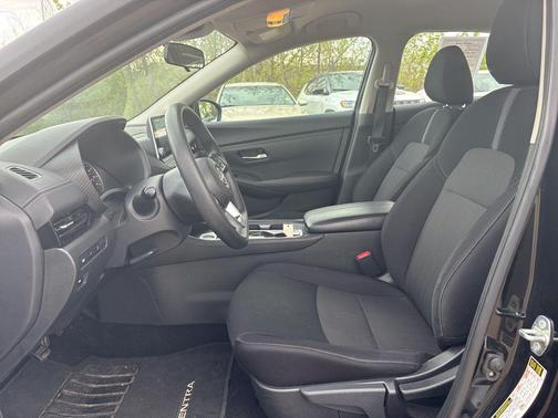 Super Black 2024 Nissan Sentra SV