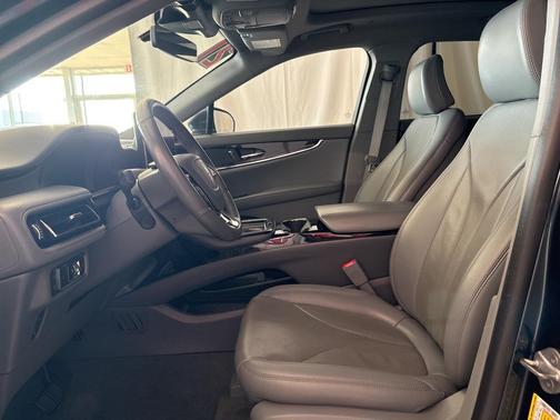 2021 Lincoln Nautilus Reserve