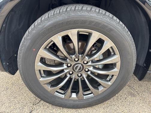 2023 Nissan Armada Platinum