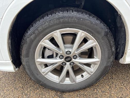 2025 Audi Q3 Premium