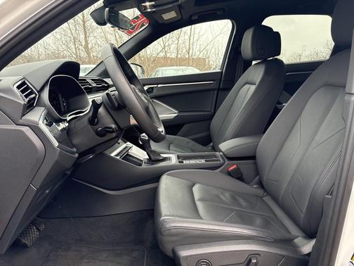 2025 Audi Q3 Premium