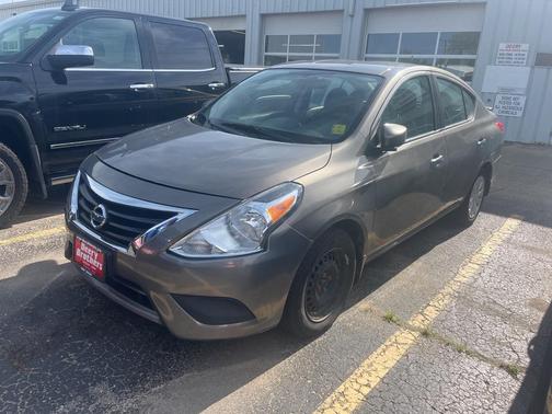 2015 Nissan Versa 1.6 SV
