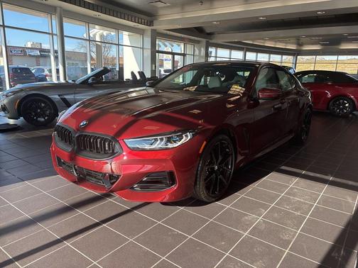 Aventurin Red Metallic 2026 BMW 840 Gran Coupe i xDrive
