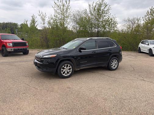 Diamond Black Crystal Pearlcoat 2018 Jeep Cherokee Latitude