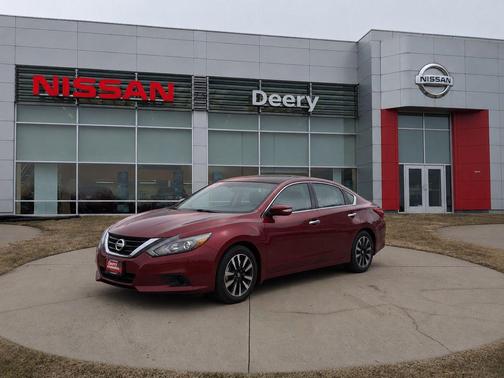 Scarlet Ember 2017 Nissan Altima 2.5 SL
