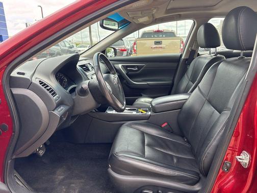Scarlet Ember 2017 Nissan Altima 2.5 SL