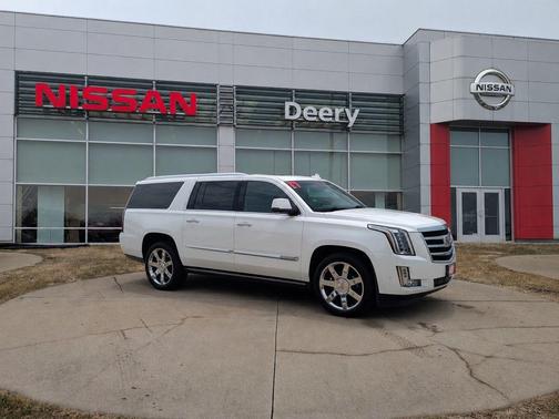 Crystal White Tricoat 2017 Cadillac Escalade ESV Premium Luxury