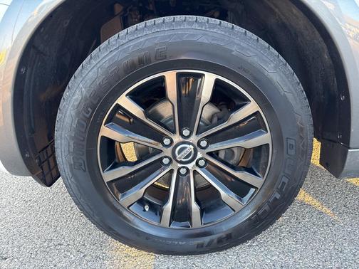 2017 Nissan Armada Platinum