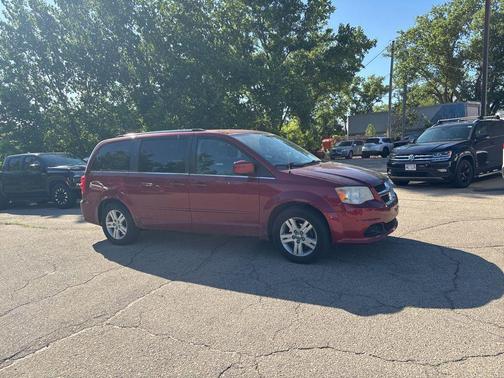 Deep Cherry Red Crystal Pearlcoat 2011 Dodge Grand Caravan Crew
