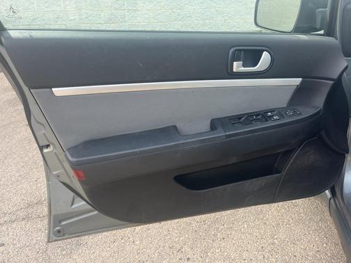 2008 Mitsubishi Galant Base