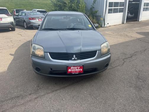 2008 Mitsubishi Galant Base