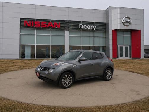 Gun Metallic 2011 Nissan Juke SV