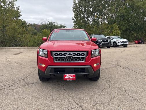 2022 Nissan Frontier SV