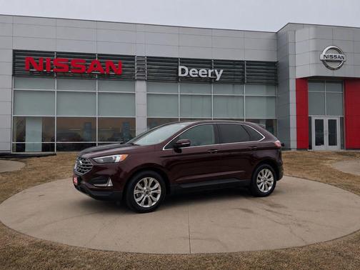 Burgundy Velvet Metallic Tinted Clearcoat 2023 Ford Edge Titanium
