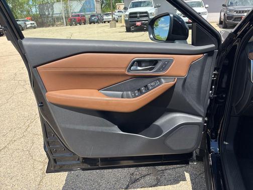 Super Black 2026 Nissan Rogue Platinum