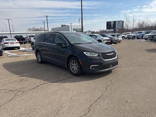 2025 Chrysler Pacifica L