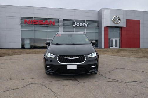 2025 Chrysler Pacifica L