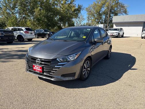2023 Nissan Versa 1.6 SV