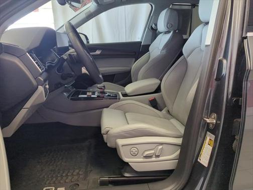 2022 Audi Q5 45 S line Prestige