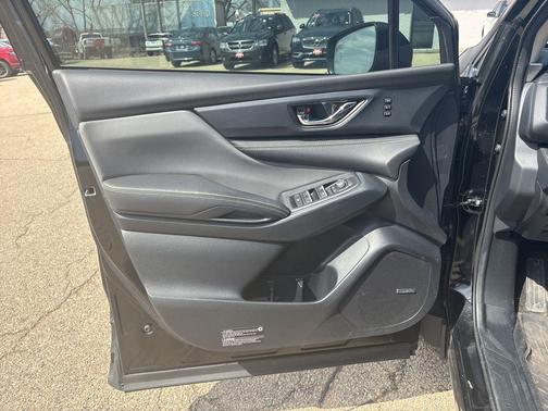 Crystal Black Silica 2023 Subaru Ascent Onyx Edition Limited 7-Passenger