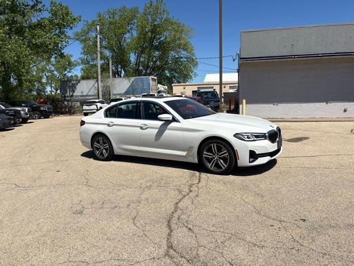 Alpine White 2023 BMW 530 i xDrive
