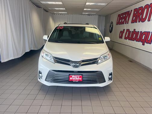 2020 Toyota Sienna XLE Premium