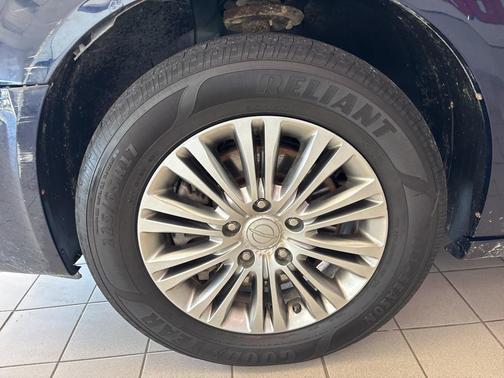 2013 Chrysler Town & Country Touring-L